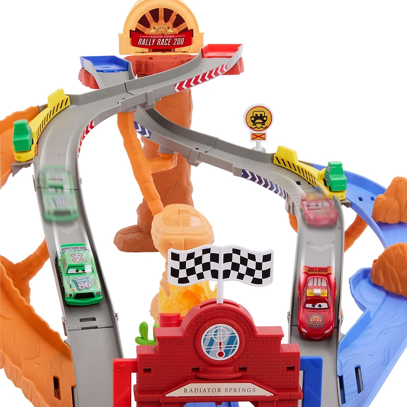 Cars-Piste de Course Rescue Road-coffret de quatre véhicules