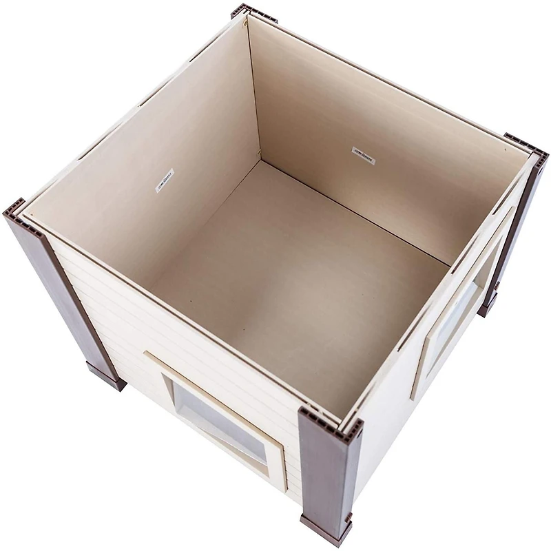 New Age Pet Albany Feral Outdoor Cat Shelter With vinyl flaps