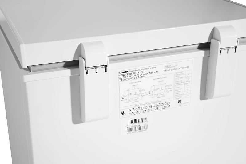 Danby DCF035A6WM Modèle carré de congélateur coffre de 3,5 pi3 DOE en Blanc