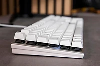 Clavier mécanique Cherry KC 200 MX avec nouveaux switchs MX2A, blanc/argenté.