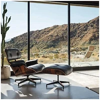 Fauteuil East Lounge II et pouf en noir