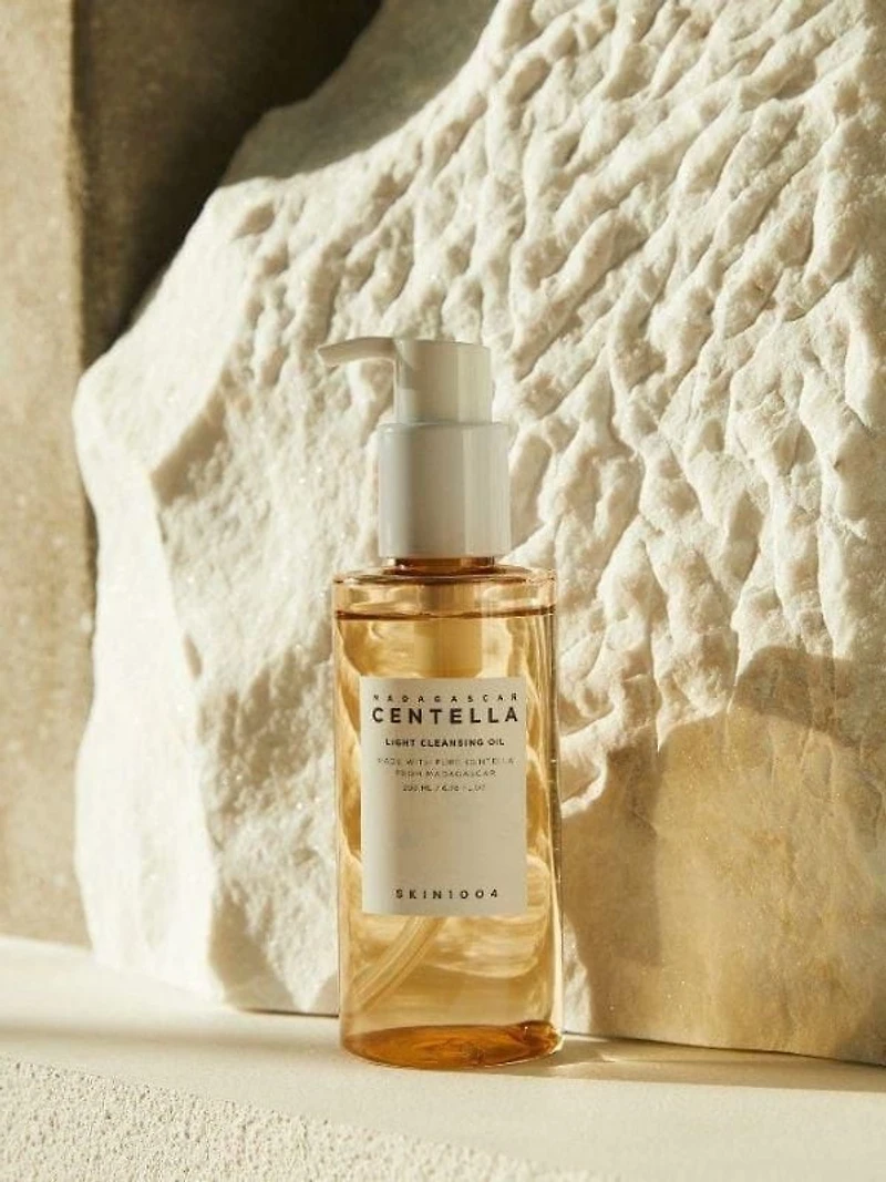 SKIN1004 Madagascar Centella Light Cleansing Oil 200ml, Lightweight Centella cleansing oil