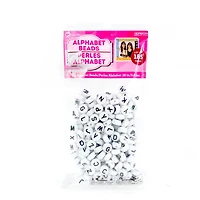 Petites perles blanches avec lettres de l’alphabet par Horizon Group USA