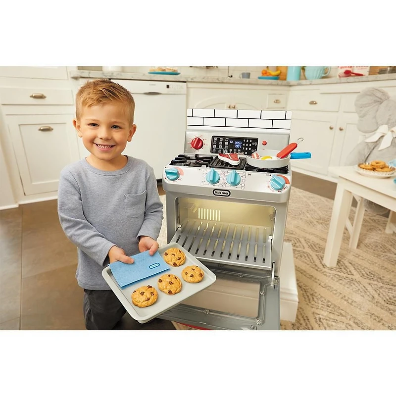 Little Tikes First Oven Realistic Pretend Play Appliance for Kids