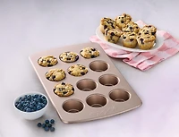 Dolly Parton 12 Cup 05mm Non Stick Muffin Pan