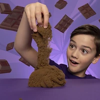 Kinetic Sand, Sable de jeu Parfumé, 227 g (les styles peuvent varier), jouets sensoriels pour les enfants à partir de 3 ans