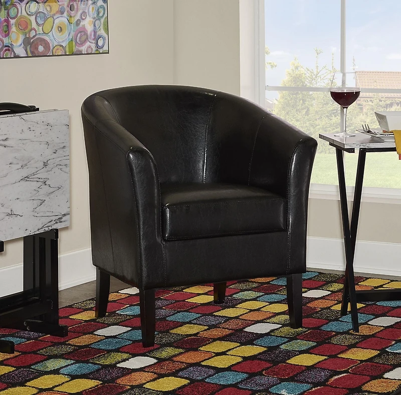 Finn Noir Fauteuil Club