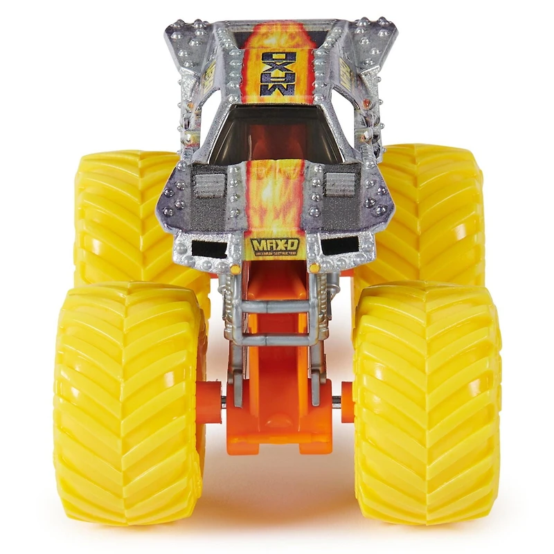 Monster Jam, Official Grave Digger Vs. Max D Die-Cast Monster Trucks, 1:64 Scale, Kids Toys for Boys Ages 3 and up