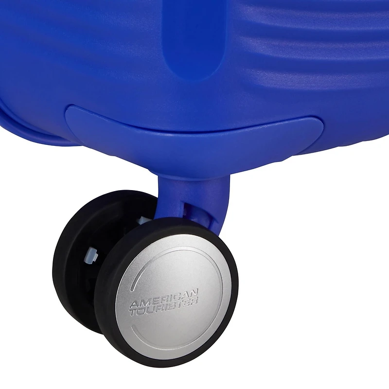 American Tourister Curio Medium Spinner