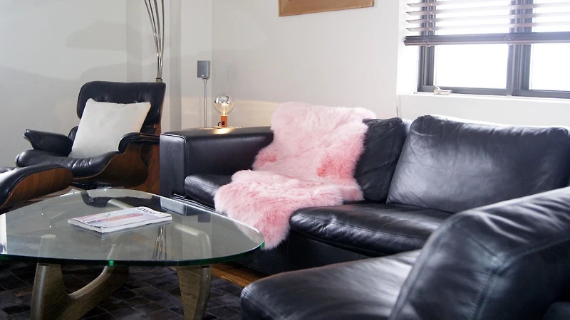 TAPIS DOUBLE EN PEAU DE MOUTON NOUVELLE-ZÉLANDE 2'X6' ROSE