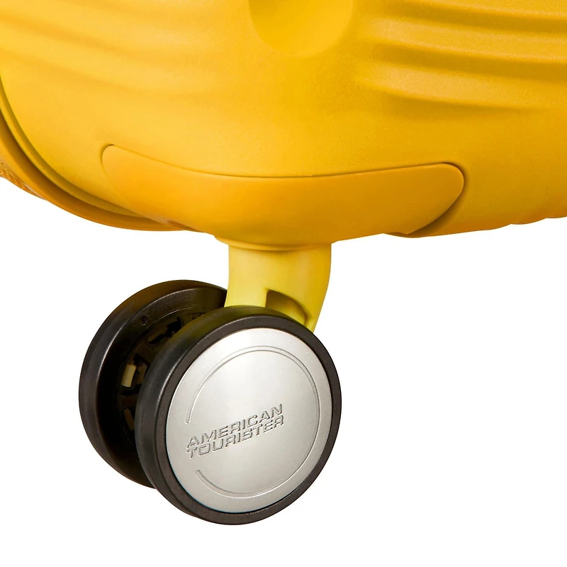 American Tourister Curio Carry On