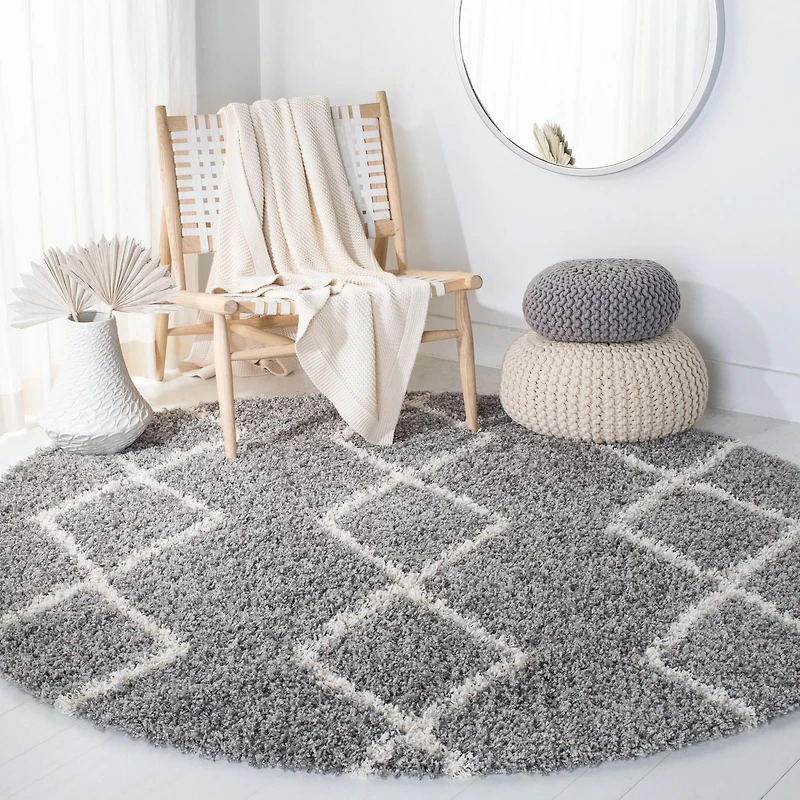 Safavieh Venus Nanda Geometric Shag Area Rug