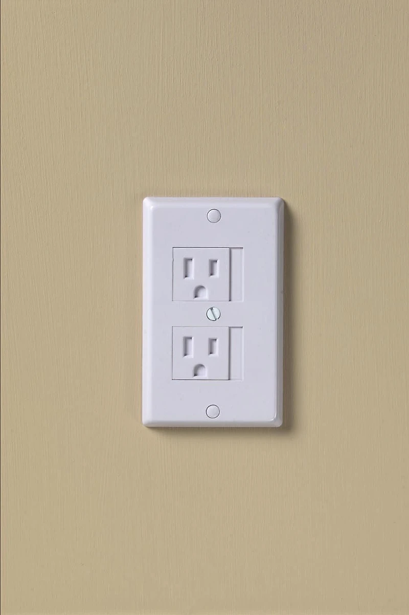 KidCo Universal Outlet Cover