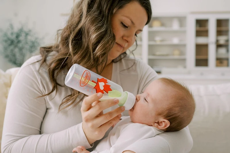 Dr. Brown's Anti-Colic Options+ Narrow Baby Bottle, 8oz / 250mL, Level 1 Slow Flow, Moose / Beaver, 0m+, 4 pack, 8 oz, 4 pack