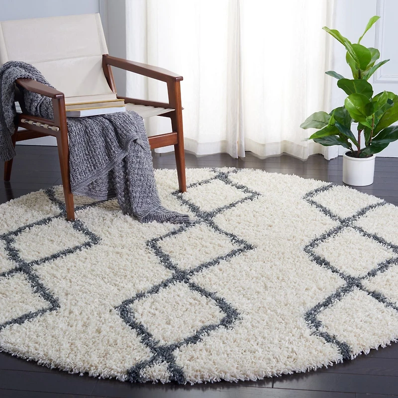 Safavieh Venus Nanda Geometric Shag Area Rug