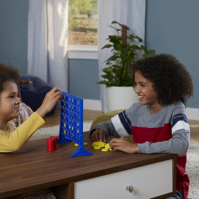 Jeu Connect 4, inclut un feuillet d'activités pour enfants jeu de stratégie, grille Connect 4, 4 en ligne, à partir de 6 ans