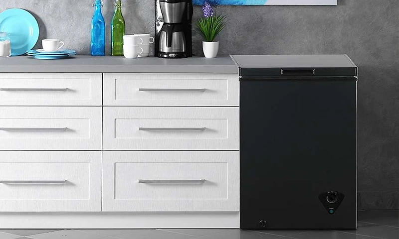 Arctic King 3.5 Cu. ft. 19.5" Chest Freezer