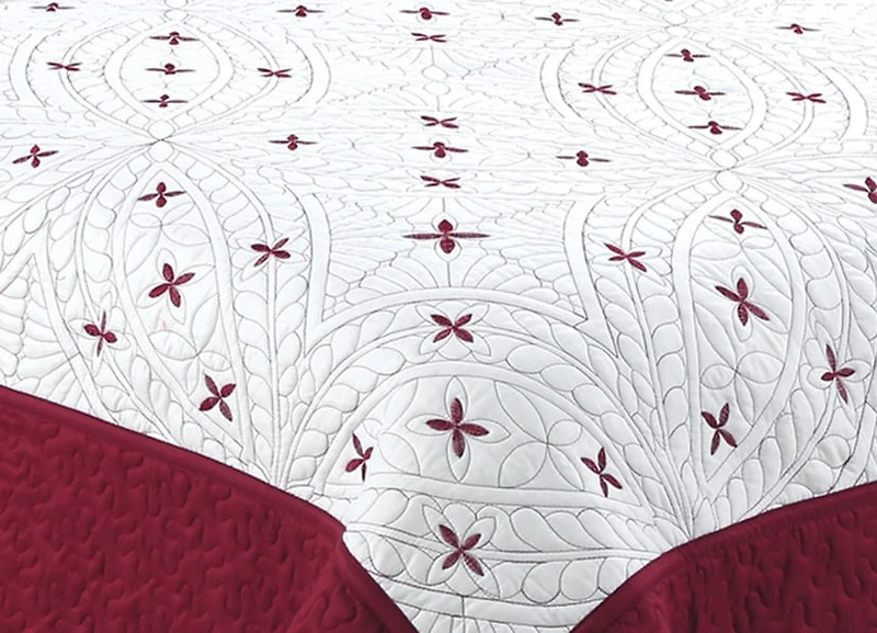 Marina Decoration Embroidered Stitching Coverlet Bedspread Ultra Soft Solid Bedding Summer Quilt Set with Quilted Sham