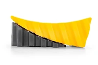 Camco Curved Leveler - For Use With Single-Axle & Multi-Axle Trailers As Well As RV's - Works With Tires Up to 32" (81,3 cm) in Diameter (44428), Curved leveler