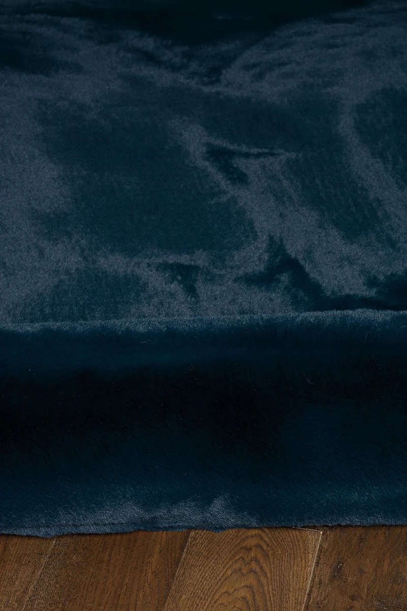 Tapis d'appoint Maven Faux Lapin bleu marine de 3 pi x 5 pi