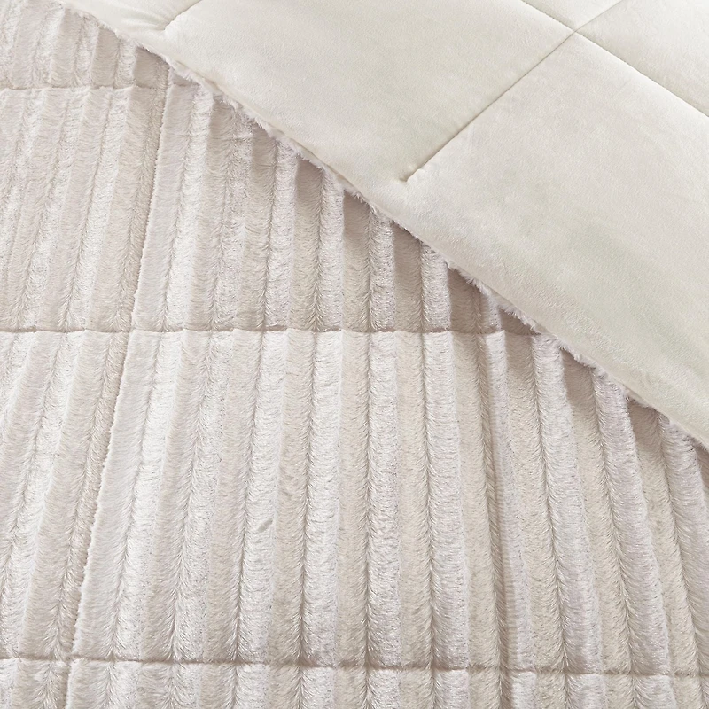 Home Essence York Faux Fur Comforter Set