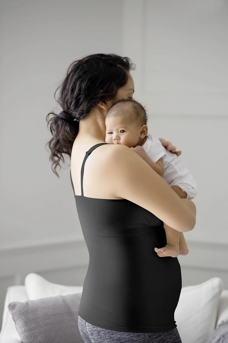 Medela Comfy Cami Bra for Maternity/Breastfeeding, Black, Small