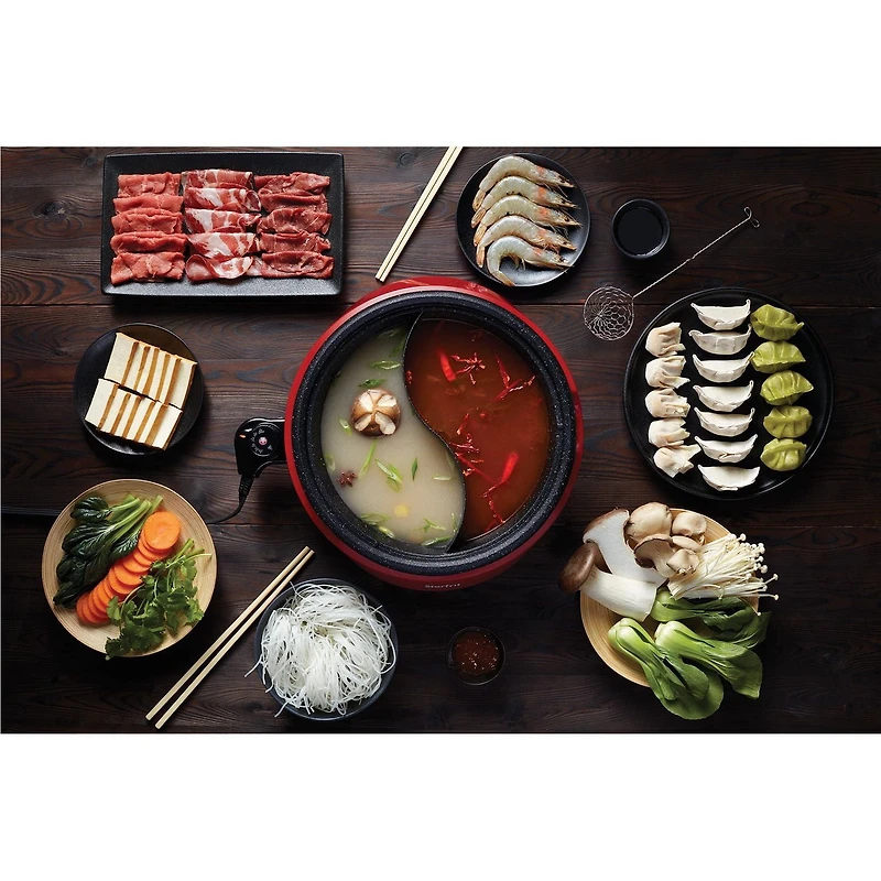 Starfrit The Rock Marmite Électrique Hot-Pot avec Diviseur, 3L, Antiadhésif Rock.Tec, Température Réglable, 1200W, Facile à Nettoyer Savourez deux bouillons à la fois avec le chaudron électrique Starfrit The Rock à deux compartiments. Surface antiadhésive Rock.Tec, capacité de 3L, chaleur réglable et base isolée. Aluminium coulé pour une cuisson uniforme et sécuritaire.