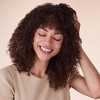 CURL TALK FRIZZ CONTROL SCULPTING GEL, Highly defined curls and natural movement.