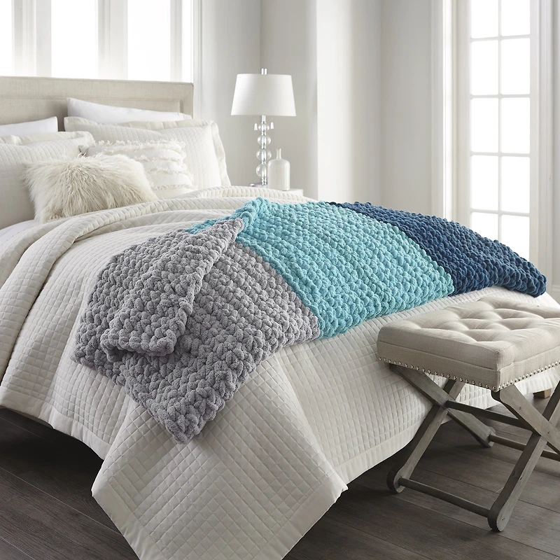 Fil chenille épais Mainstays, 31,7 m, White, 100 % polyester, super volumineux