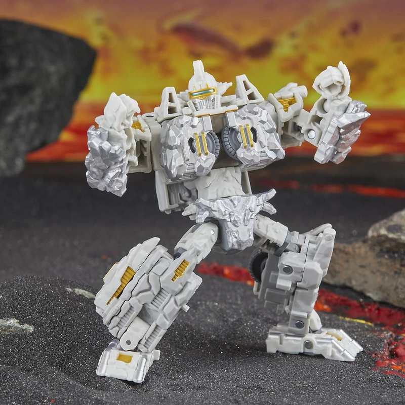 Transformers Legacy United Deluxe Class Infernac Universe Nucleous