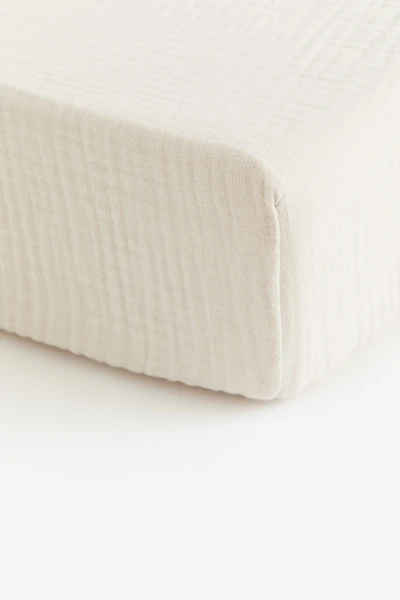 Cot fitted sheet