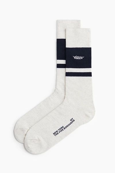 Embroidery-Motif Socks