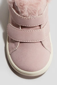 Chaussures de sport chaudement doublées