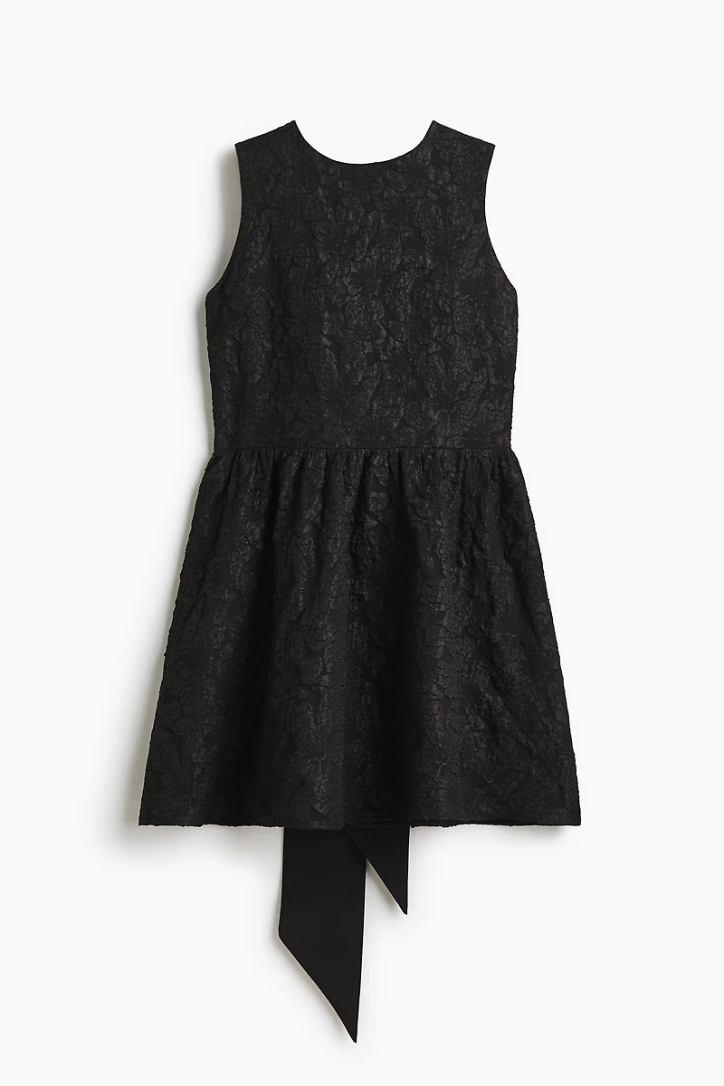 Robe avec boucle dans le dos