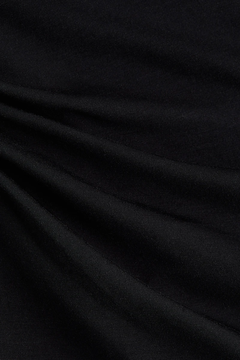 Haut de sport à épaules dénudées