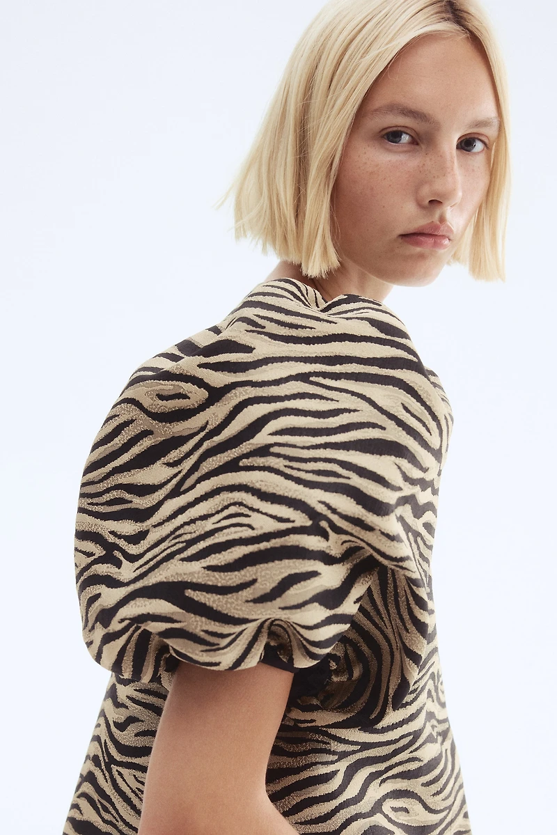 Balloon-Sleeved Blouse