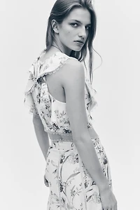 Sleeveless Linen-Blend Top