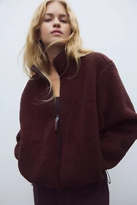 Haut de sport en polar