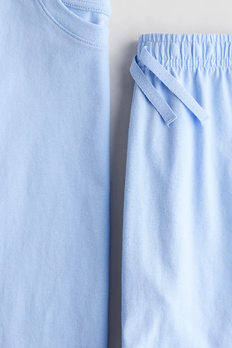 2-Piece T-Shirt and Shorts Set