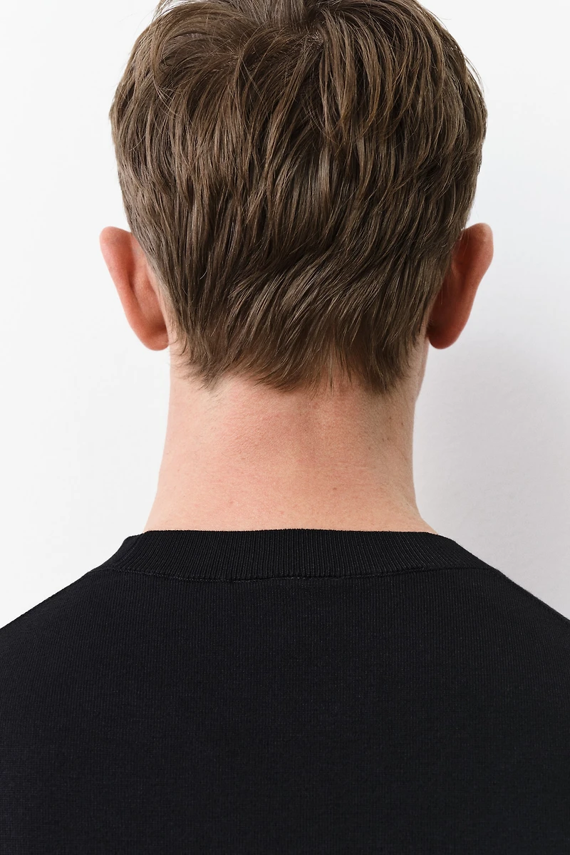 T-shirt près du corps en fin tricot