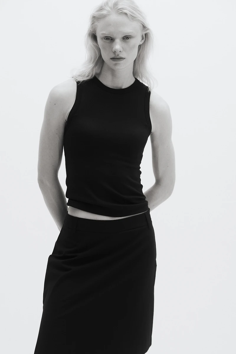 Cooling Slim-Fit Ribbed Shelf-Bra Tank Top