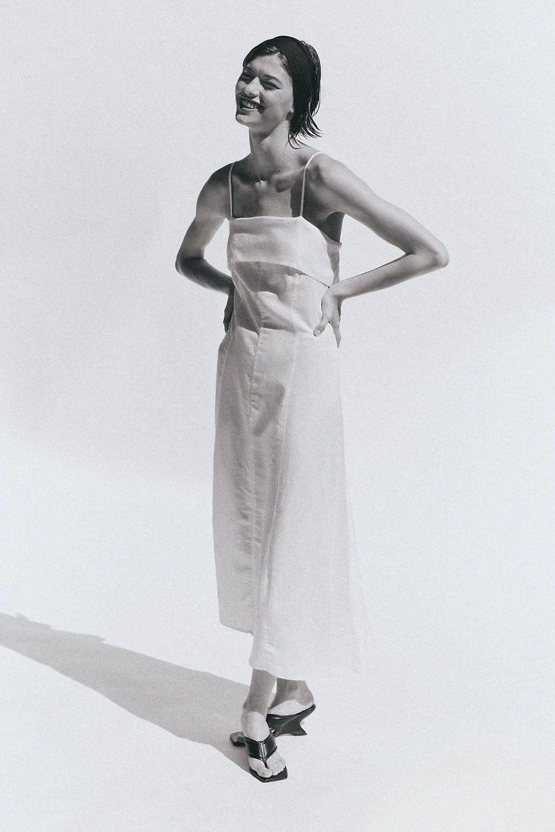 Robe à bretelles fines en lin mélangé