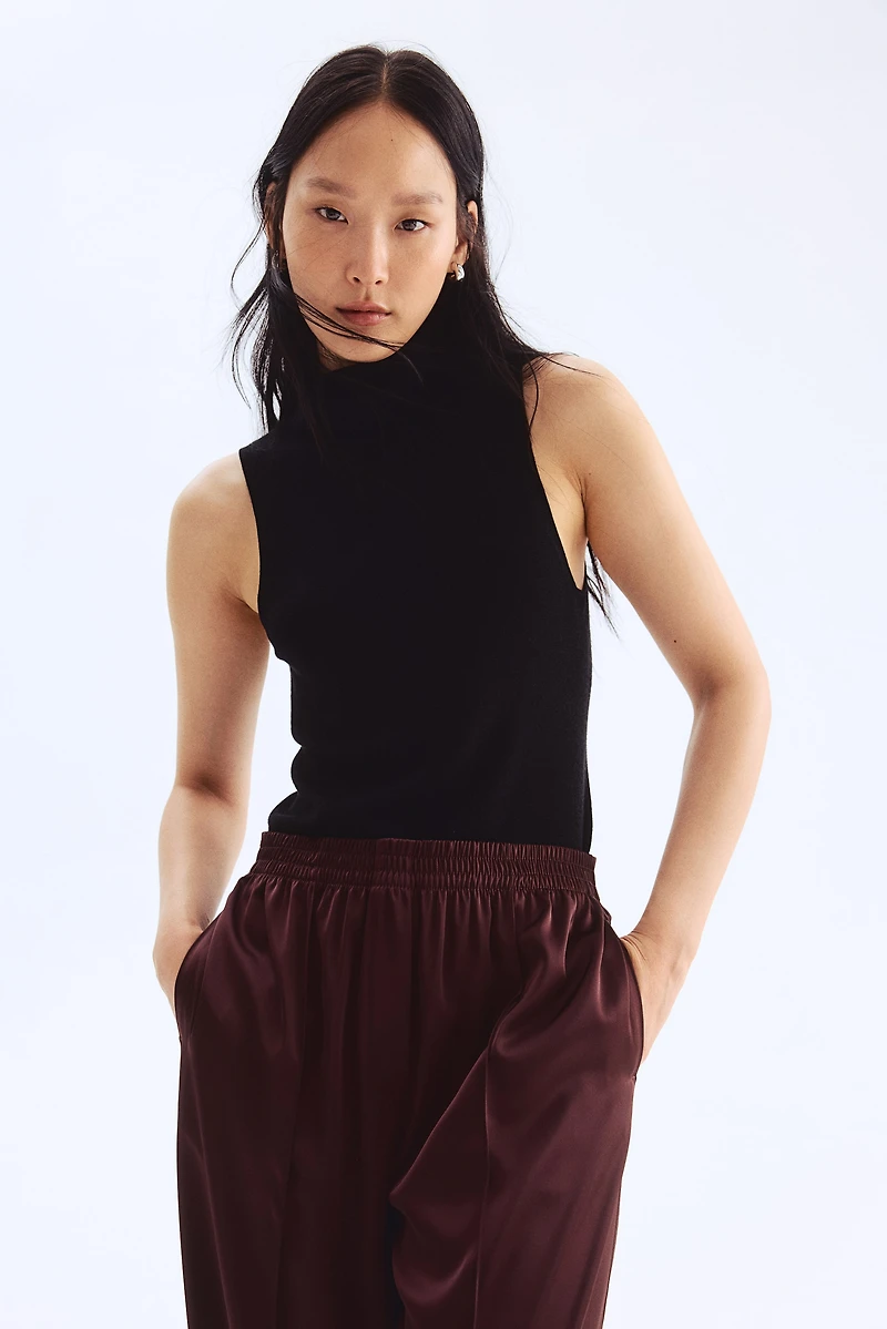 Wide Crease-Detail Pants