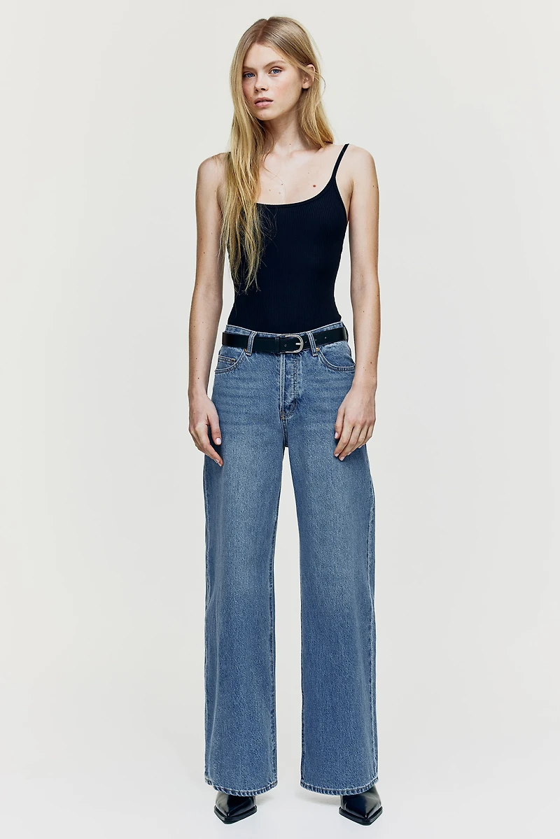 Wide-cut Jeans