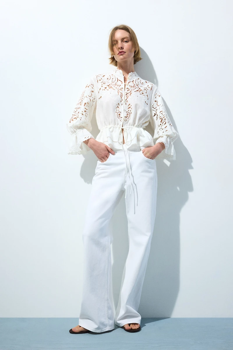 Blouse en lin mélangé avec broderie anglaise