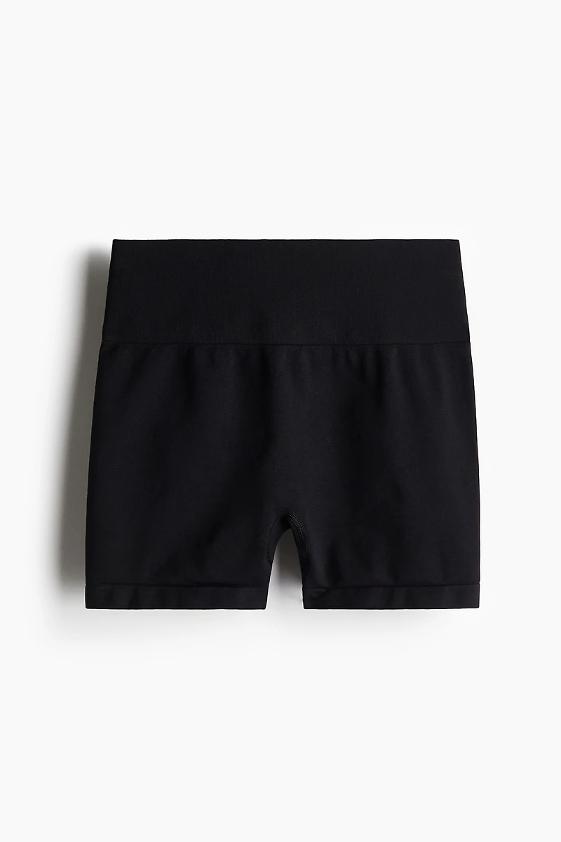 Seamless Invisible Scrunch Hot Pants with DryMove™