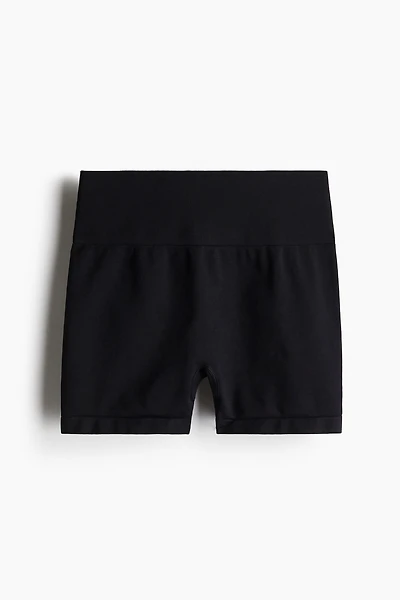 Seamless Invisible Scrunch Hot Pants with DryMove™