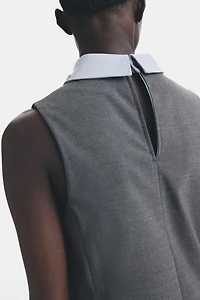 Robe trapèze avec col ornementé