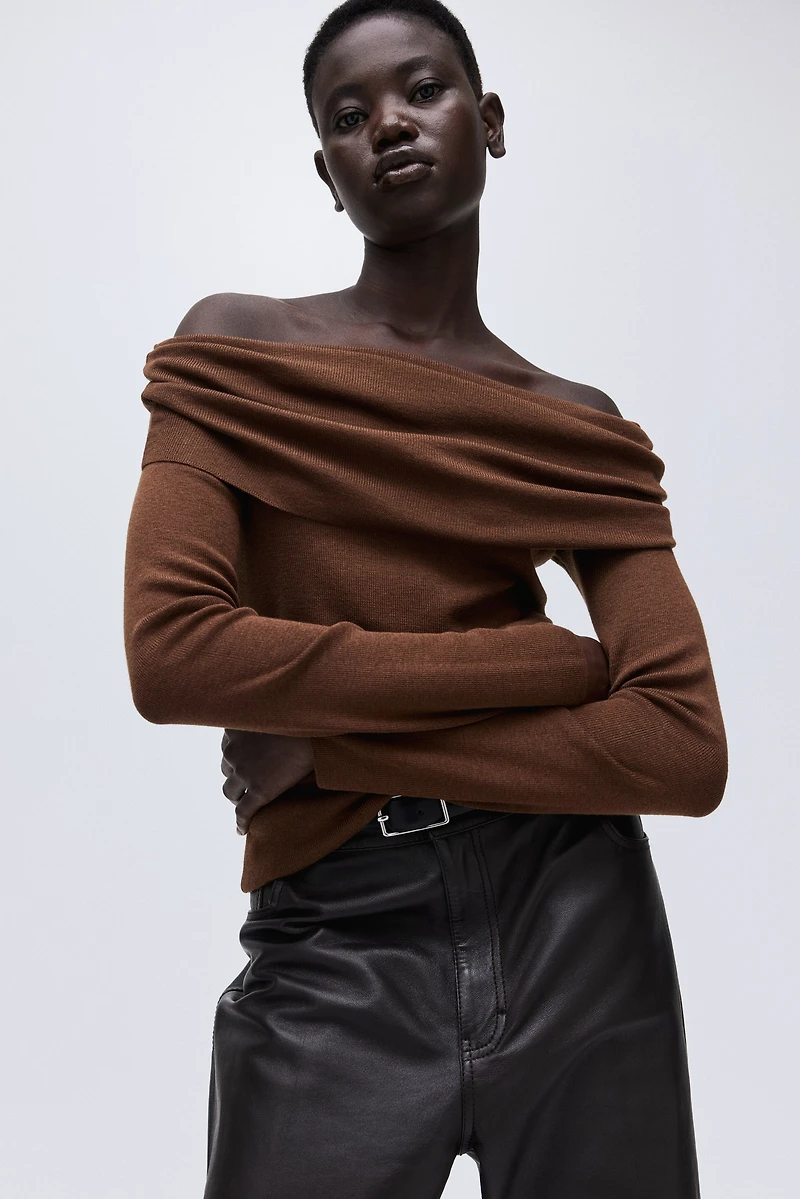 Chandail épaules nues