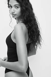 Seamless Light Shape Bodysuit